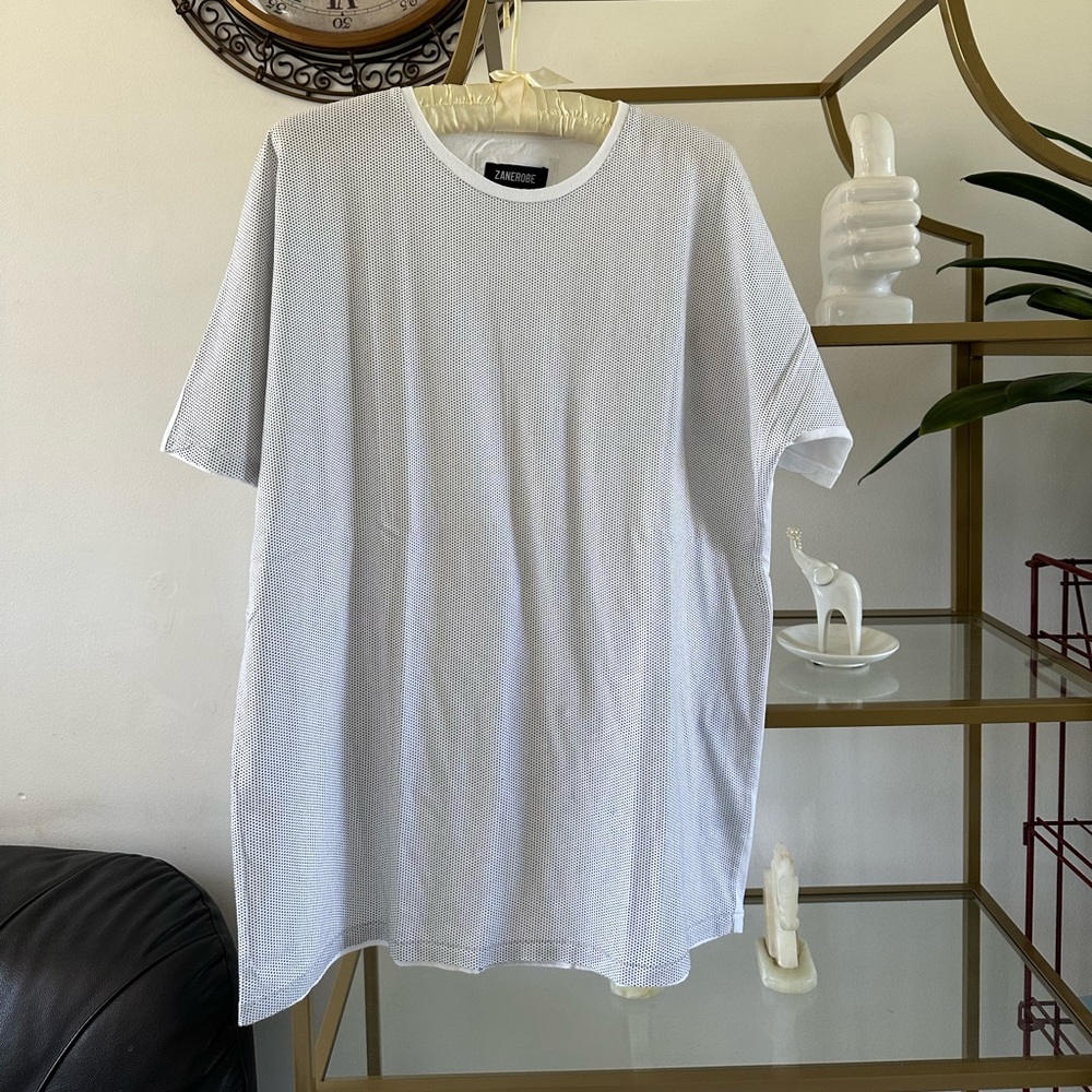 Zanerobe printed top